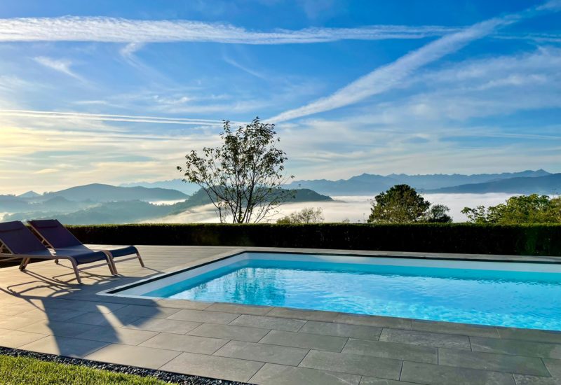 piscina-de-fibra-en-asturias-Defelma-paisaje