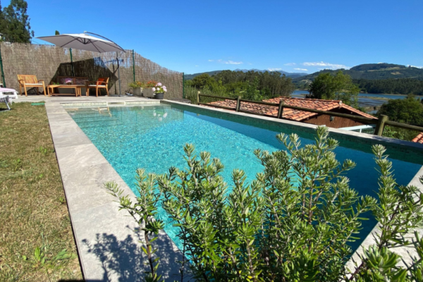 Defelma-piscina-villaviciosa-climatizada-persiana-exterior2